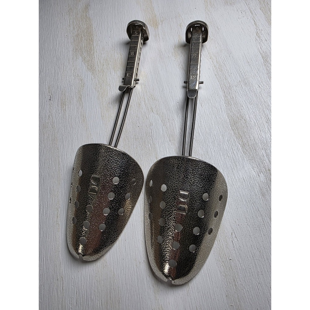 Vintage EKCO Men's Hammered Metal Shoe Tree Shapers Stretchers Adjustable Pair